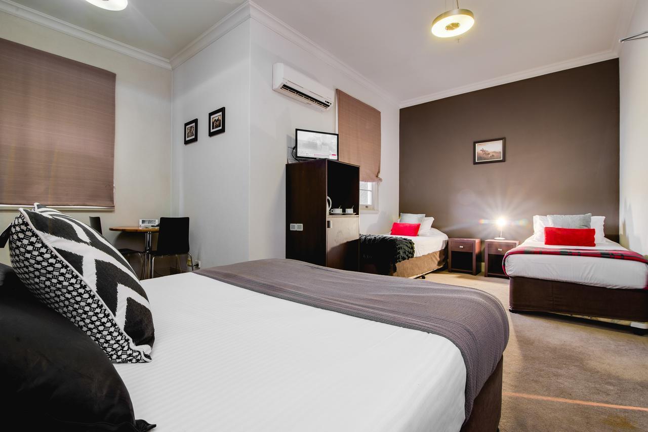 Royal Hotel กิมปี ภายนอก รูปภาพ